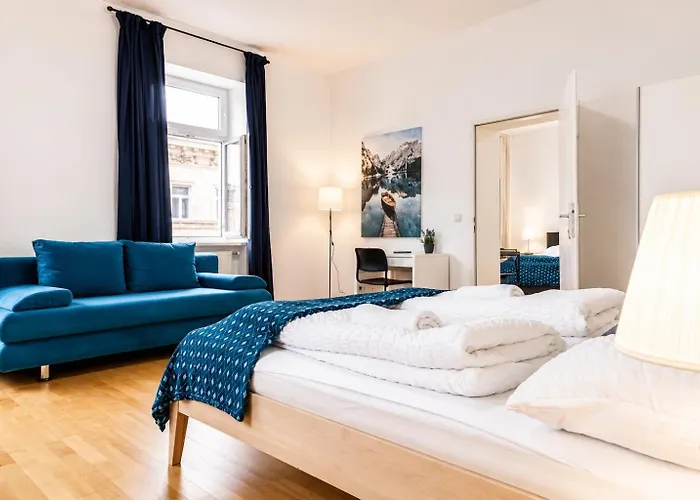 Apartamento Spacious & Elegant 2br Near Wiener Stadthalle *